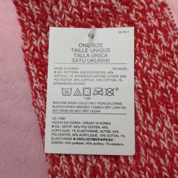 2 Pairs Red and White Christmas Reindeer Snowflake Knitted Socks - Picture 3 of 5